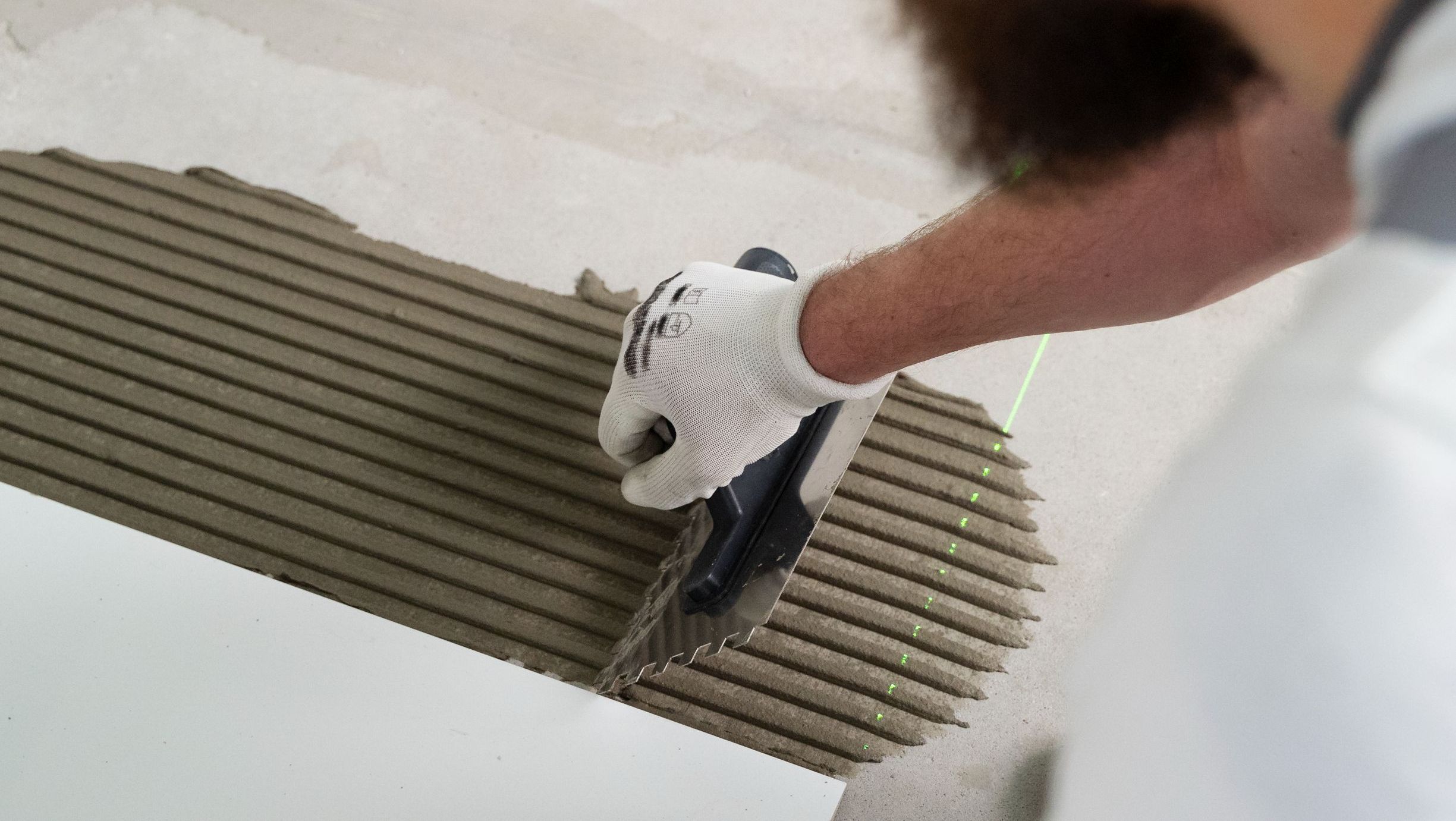 Flislegger legger flislim